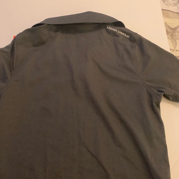 Under Armour - Picture 4 of 4